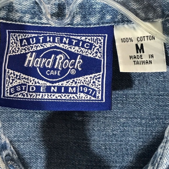 Hard Rock Cafe “Bahrain” Sleeveless Denim Shirt - Picture 3 of 6